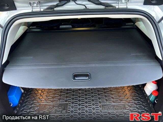 Серый Форд Фокус, объемом двигателя 1.5 л и пробегом 206 тыс. км за 11400 $, фото 11 на Automoto.ua