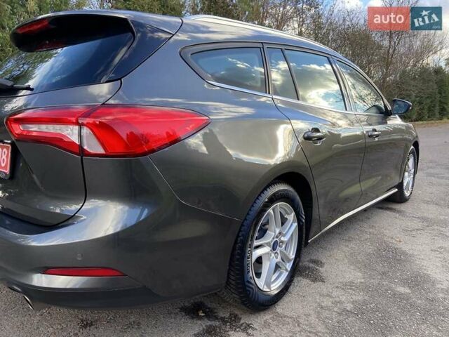 Серый Форд Фокус, объемом двигателя 1.5 л и пробегом 193 тыс. км за 12700 $, фото 10 на Automoto.ua