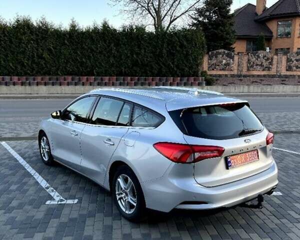 Серый Форд Фокус, объемом двигателя 1.5 л и пробегом 190 тыс. км за 13200 $, фото 5 на Automoto.ua