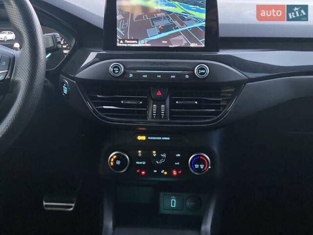 Серый Форд Фокус, объемом двигателя 1.5 л и пробегом 158 тыс. км за 14700 $, фото 21 на Automoto.ua