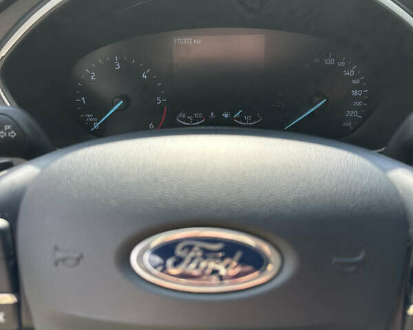 Серый Форд Фокус, объемом двигателя 1.5 л и пробегом 170 тыс. км за 12800 $, фото 13 на Automoto.ua