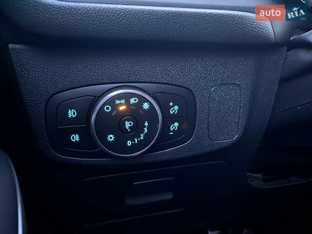 Серый Форд Фокус, объемом двигателя 1.5 л и пробегом 158 тыс. км за 14700 $, фото 11 на Automoto.ua