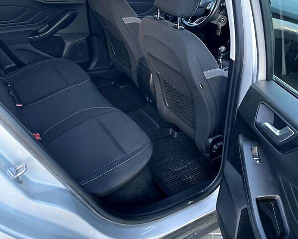 Серый Форд Фокус, объемом двигателя 1.5 л и пробегом 190 тыс. км за 13200 $, фото 8 на Automoto.ua