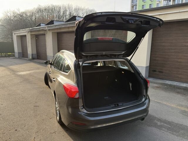 Серый Форд Фокус, объемом двигателя 1.5 л и пробегом 110 тыс. км за 14300 $, фото 6 на Automoto.ua