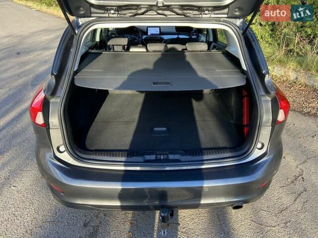 Серый Форд Фокус, объемом двигателя 1.5 л и пробегом 193 тыс. км за 12700 $, фото 47 на Automoto.ua