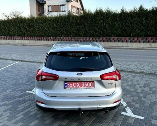 Серый Форд Фокус, объемом двигателя 1.5 л и пробегом 190 тыс. км за 13200 $, фото 4 на Automoto.ua