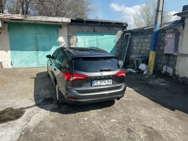 Серый Форд Фокус, объемом двигателя 2 л и пробегом 207 тыс. км за 15000 $, фото 2 на Automoto.ua