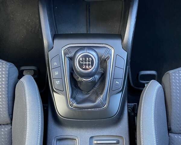 Серый Форд Фокус, объемом двигателя 1.5 л и пробегом 193 тыс. км за 12700 $, фото 34 на Automoto.ua