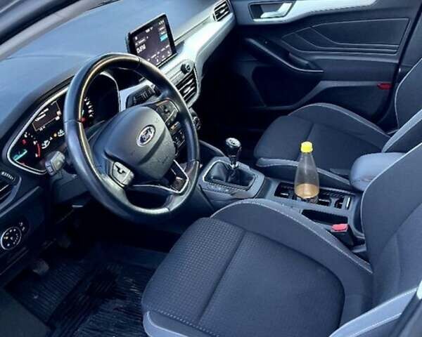 Серый Форд Фокус, объемом двигателя 1.5 л и пробегом 190 тыс. км за 13200 $, фото 13 на Automoto.ua