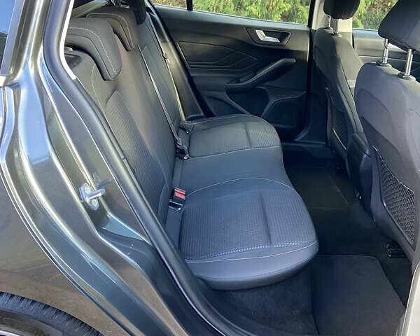 Серый Форд Фокус, объемом двигателя 1.5 л и пробегом 193 тыс. км за 12700 $, фото 22 на Automoto.ua