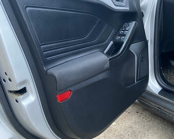 Серый Форд Фокус, объемом двигателя 1.5 л и пробегом 206 тыс. км за 12500 $, фото 19 на Automoto.ua