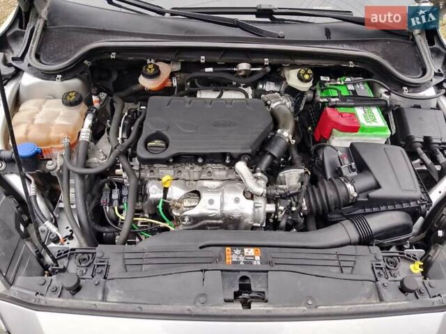 Сірий Форд Фокус, об'ємом двигуна 1.5 л та пробігом 180 тис. км за 13600 $, фото 9 на Automoto.ua