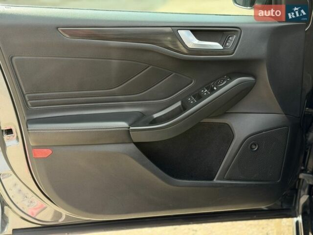 Сірий Форд Фокус, об'ємом двигуна 2 л та пробігом 237 тис. км за 16250 $, фото 23 на Automoto.ua