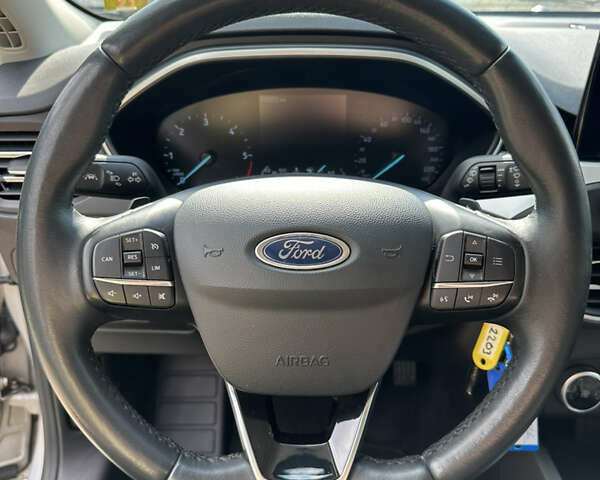 Серый Форд Фокус, объемом двигателя 1.5 л и пробегом 170 тыс. км за 12800 $, фото 14 на Automoto.ua