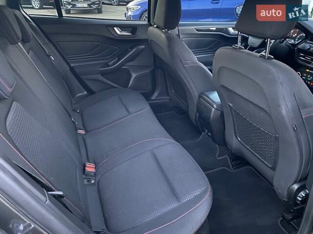 Серый Форд Фокус, объемом двигателя 1.5 л и пробегом 158 тыс. км за 14700 $, фото 23 на Automoto.ua