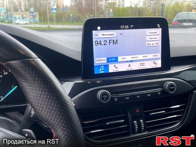 Серый Форд Фокус, объемом двигателя 15 л и пробегом 121 тыс. км за 15200 $, фото 5 на Automoto.ua