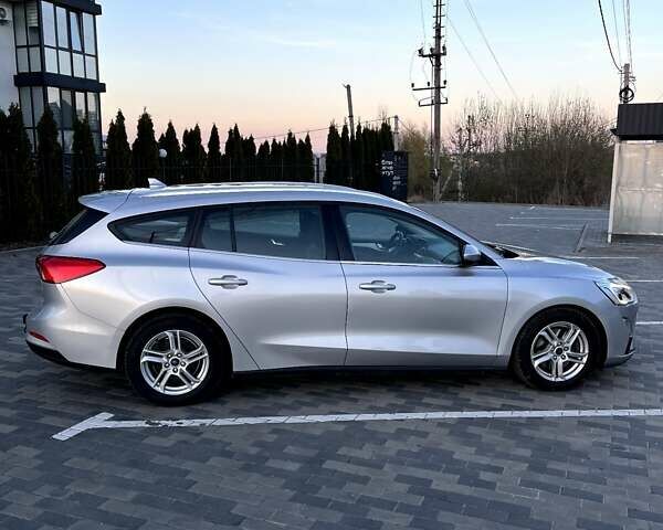 Серый Форд Фокус, объемом двигателя 1.5 л и пробегом 190 тыс. км за 13200 $, фото 7 на Automoto.ua