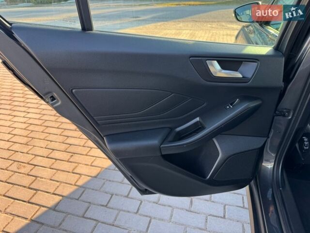 Серый Форд Фокус, объемом двигателя 2 л и пробегом 205 тыс. км за 13907 $, фото 39 на Automoto.ua