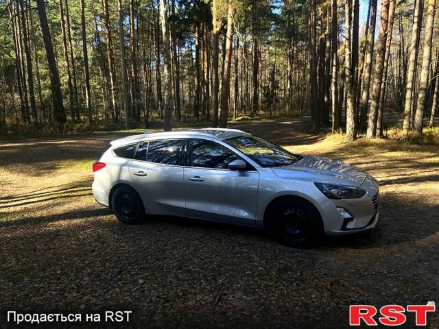 Серый Форд Фокус, объемом двигателя 1.5 л и пробегом 206 тыс. км за 11400 $, фото 7 на Automoto.ua