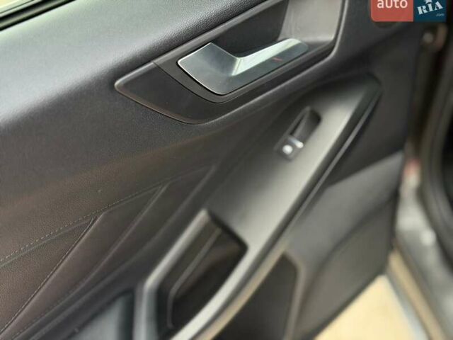 Сірий Форд Фокус, об'ємом двигуна 2 л та пробігом 237 тис. км за 16250 $, фото 50 на Automoto.ua