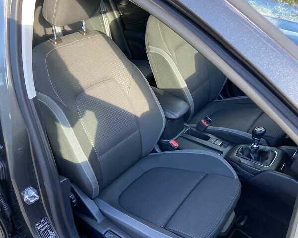 Серый Форд Фокус, объемом двигателя 1.5 л и пробегом 193 тыс. км за 12700 $, фото 25 на Automoto.ua