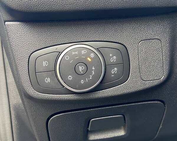 Серый Форд Фокус, объемом двигателя 1.5 л и пробегом 193 тыс. км за 12700 $, фото 27 на Automoto.ua