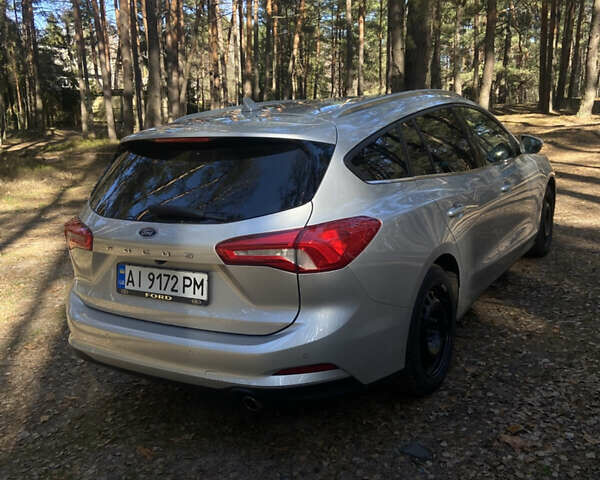 Серый Форд Фокус, объемом двигателя 1.5 л и пробегом 206 тыс. км за 12500 $, фото 5 на Automoto.ua