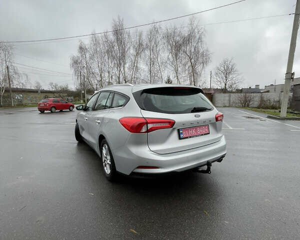 Серый Форд Фокус, объемом двигателя 1.5 л и пробегом 201 тыс. км за 13500 $, фото 4 на Automoto.ua