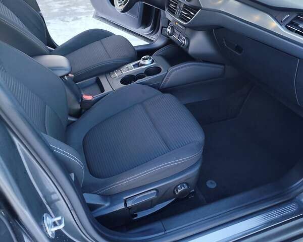 Сірий Форд Фокус, об'ємом двигуна 2 л та пробігом 235 тис. км за 13999 $, фото 13 на Automoto.ua