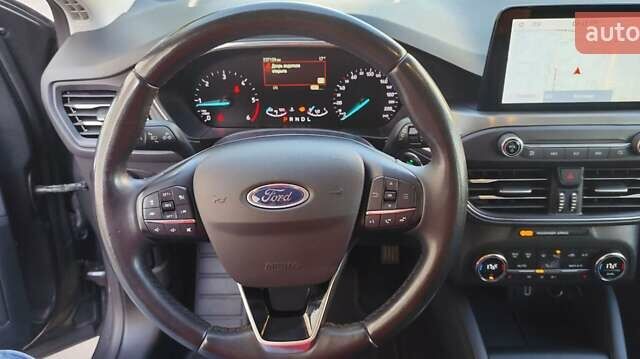 Серый Форд Фокус, объемом двигателя 2 л и пробегом 235 тыс. км за 13499 $, фото 12 на Automoto.ua