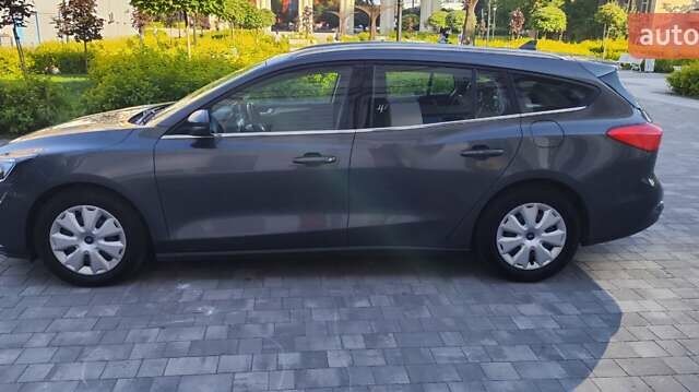 Серый Форд Фокус, объемом двигателя 2 л и пробегом 235 тыс. км за 13499 $, фото 3 на Automoto.ua