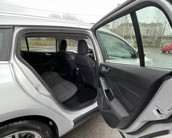 Серый Форд Фокус, объемом двигателя 1.5 л и пробегом 201 тыс. км за 13500 $, фото 14 на Automoto.ua