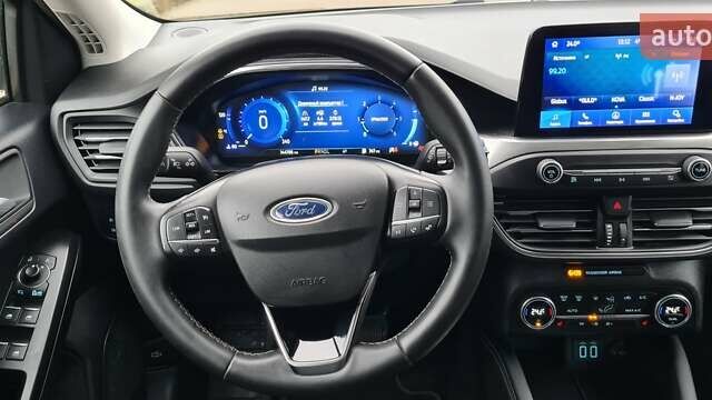 Сірий Форд Фокус, об'ємом двигуна 1.5 л та пробігом 145 тис. км за 14500 $, фото 18 на Automoto.ua