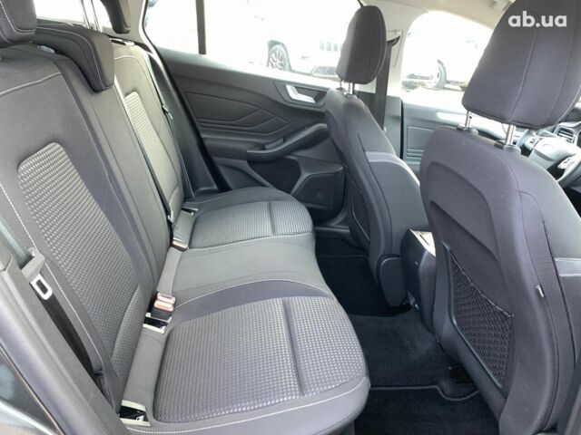Сірий Форд Фокус, об'ємом двигуна 1.5 л та пробігом 137 тис. км за 15990 $, фото 24 на Automoto.ua