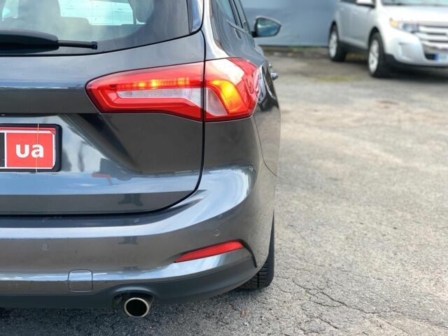 Сірий Форд Фокус, об'ємом двигуна 1.5 л та пробігом 137 тис. км за 15990 $, фото 11 на Automoto.ua