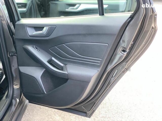 Сірий Форд Фокус, об'ємом двигуна 1.5 л та пробігом 137 тис. км за 15990 $, фото 20 на Automoto.ua