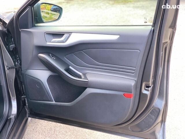 Сірий Форд Фокус, об'ємом двигуна 1.5 л та пробігом 137 тис. км за 15990 $, фото 21 на Automoto.ua