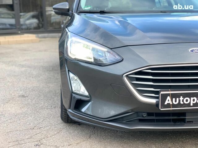 Сірий Форд Фокус, об'ємом двигуна 1.5 л та пробігом 137 тис. км за 15990 $, фото 10 на Automoto.ua