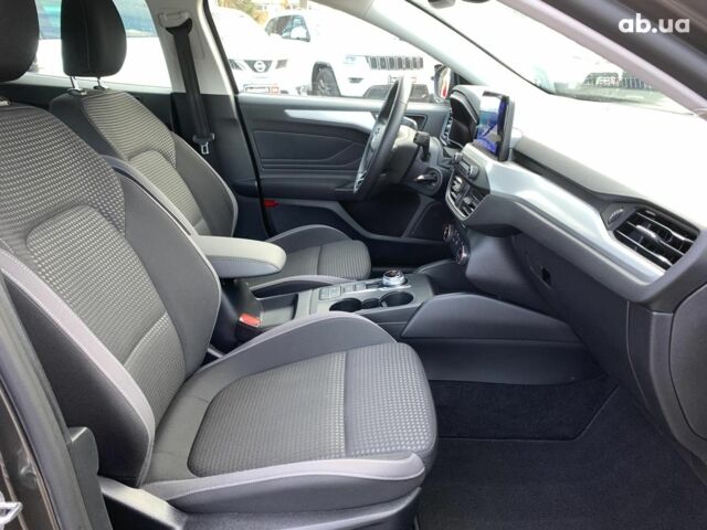 Сірий Форд Фокус, об'ємом двигуна 1.5 л та пробігом 137 тис. км за 15990 $, фото 23 на Automoto.ua