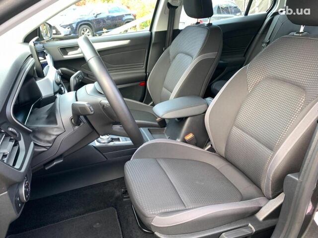 Сірий Форд Фокус, об'ємом двигуна 1.5 л та пробігом 137 тис. км за 15990 $, фото 29 на Automoto.ua