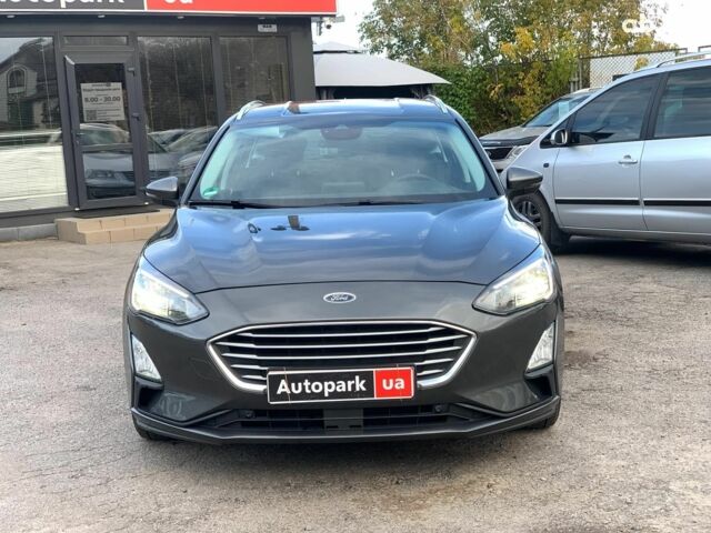 Сірий Форд Фокус, об'ємом двигуна 1.5 л та пробігом 137 тис. км за 15990 $, фото 1 на Automoto.ua
