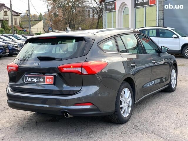Сірий Форд Фокус, об'ємом двигуна 1.5 л та пробігом 137 тис. км за 15990 $, фото 4 на Automoto.ua