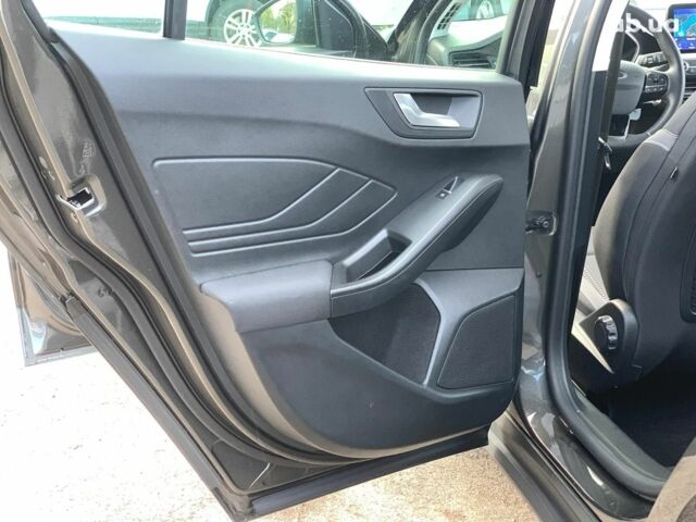 Сірий Форд Фокус, об'ємом двигуна 1.5 л та пробігом 137 тис. км за 15990 $, фото 16 на Automoto.ua