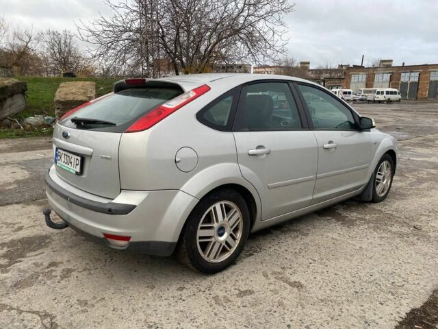 Серый Форд Фокус, объемом двигателя 1.8 л и пробегом 211 тыс. км за 4750 $, фото 5 на Automoto.ua