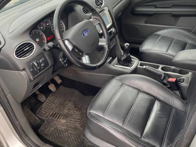 Серый Форд Фокус, объемом двигателя 1.8 л и пробегом 211 тыс. км за 4750 $, фото 6 на Automoto.ua