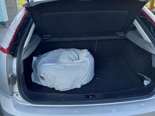 Форд Фокус 2008 у Белой Церкве на Automoto.ua Сірий Форд Фокус, об'ємом двигуна 1.6 л та пробігом 250 тис. км за 4700 $, фото 11 на Automoto.ua