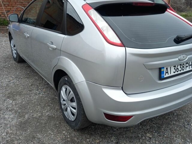 Форд Фокус 2008 у Белой Церкве на Automoto.ua Сірий Форд Фокус, об'ємом двигуна 1.6 л та пробігом 250 тис. км за 4700 $, фото 3 на Automoto.ua