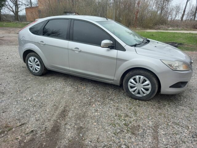 Форд Фокус 2008 у Белой Церкве на Automoto.ua Сірий Форд Фокус, об'ємом двигуна 1.6 л та пробігом 250 тис. км за 4700 $, фото 1 на Automoto.ua