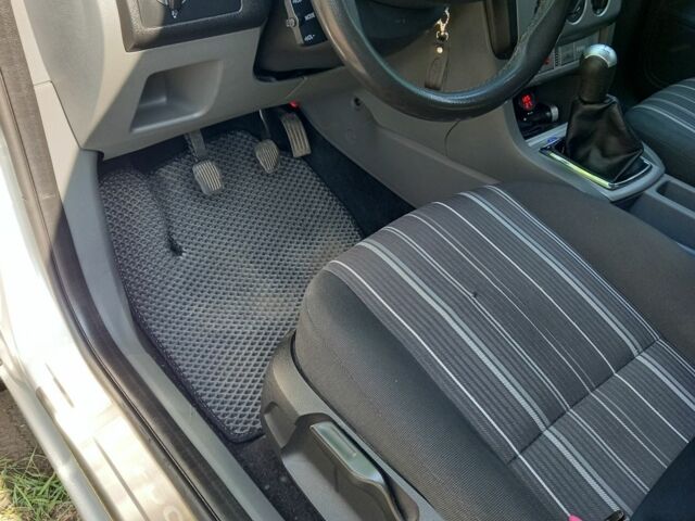 Форд Фокус 2008 у Белой Церкве на Automoto.ua Сірий Форд Фокус, об'ємом двигуна 1.6 л та пробігом 250 тис. км за 4700 $, фото 17 на Automoto.ua