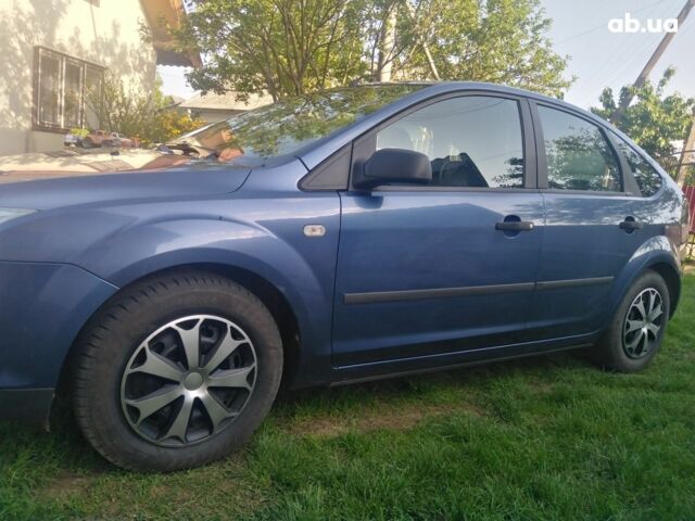 Синий Форд Фокус, объемом двигателя 0 л и пробегом 255 тыс. км за 4750 $, фото 7 на Automoto.ua